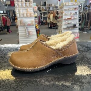 UGG Women's Brown Sheepskin Lined Mules